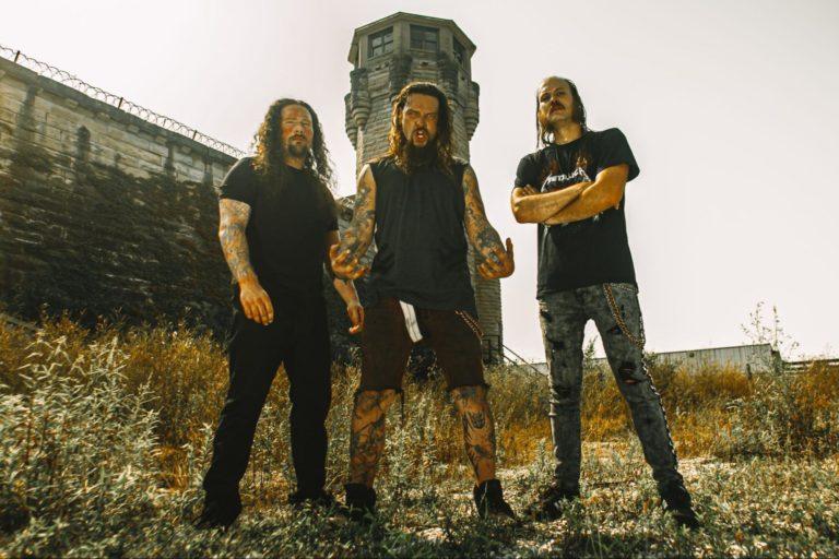 MISFIRE: Metal Injection Premieres “Red Flag” Video From Chicago Thrash Trio - MNRK Heavy